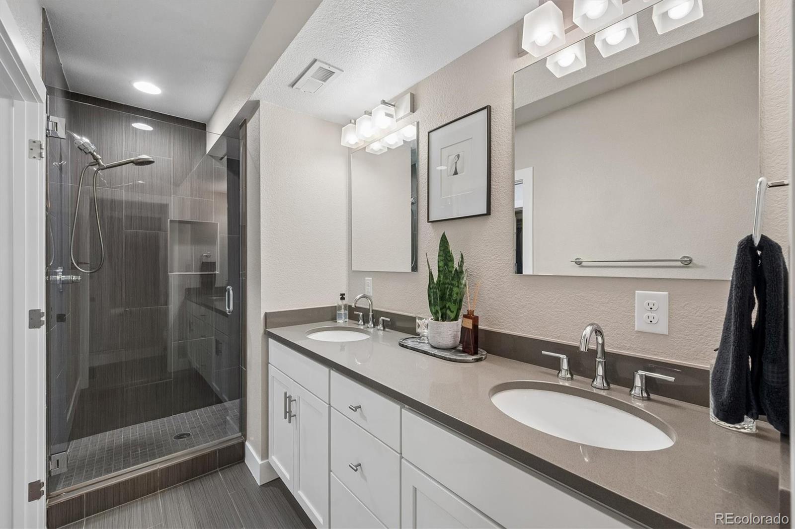 MLS Image #15 for 2837 s sherman street,englewood, Colorado
