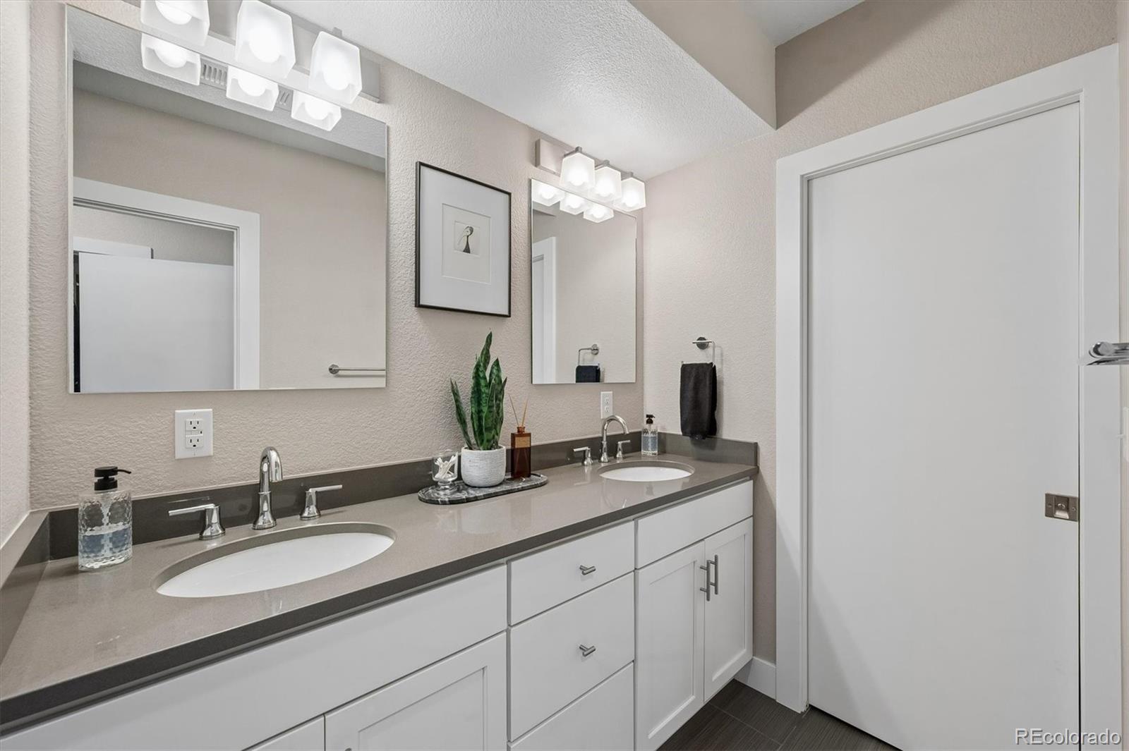 MLS Image #16 for 2837 s sherman street,englewood, Colorado