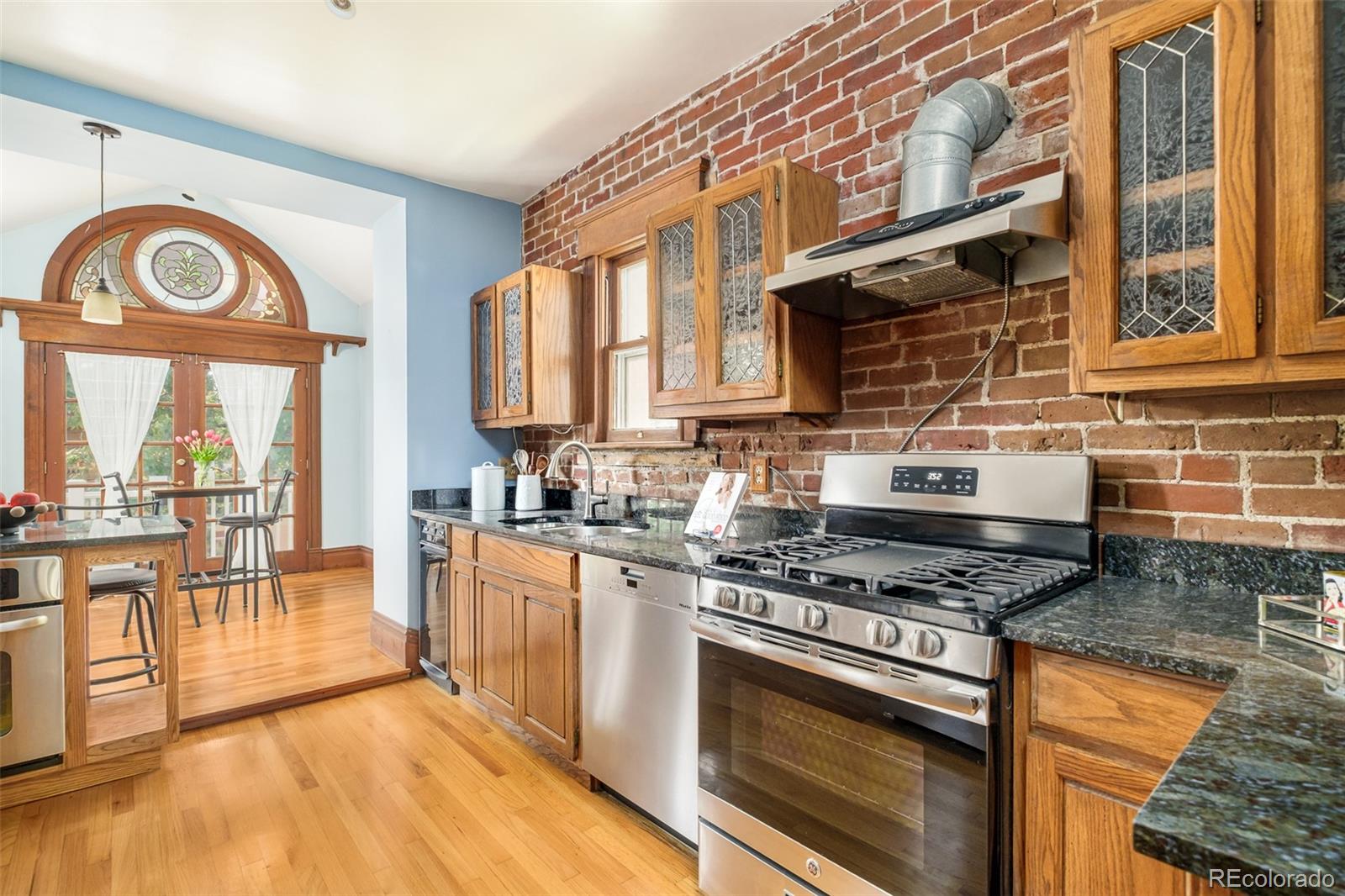 MLS Image #17 for 1041 n corona street,denver, Colorado
