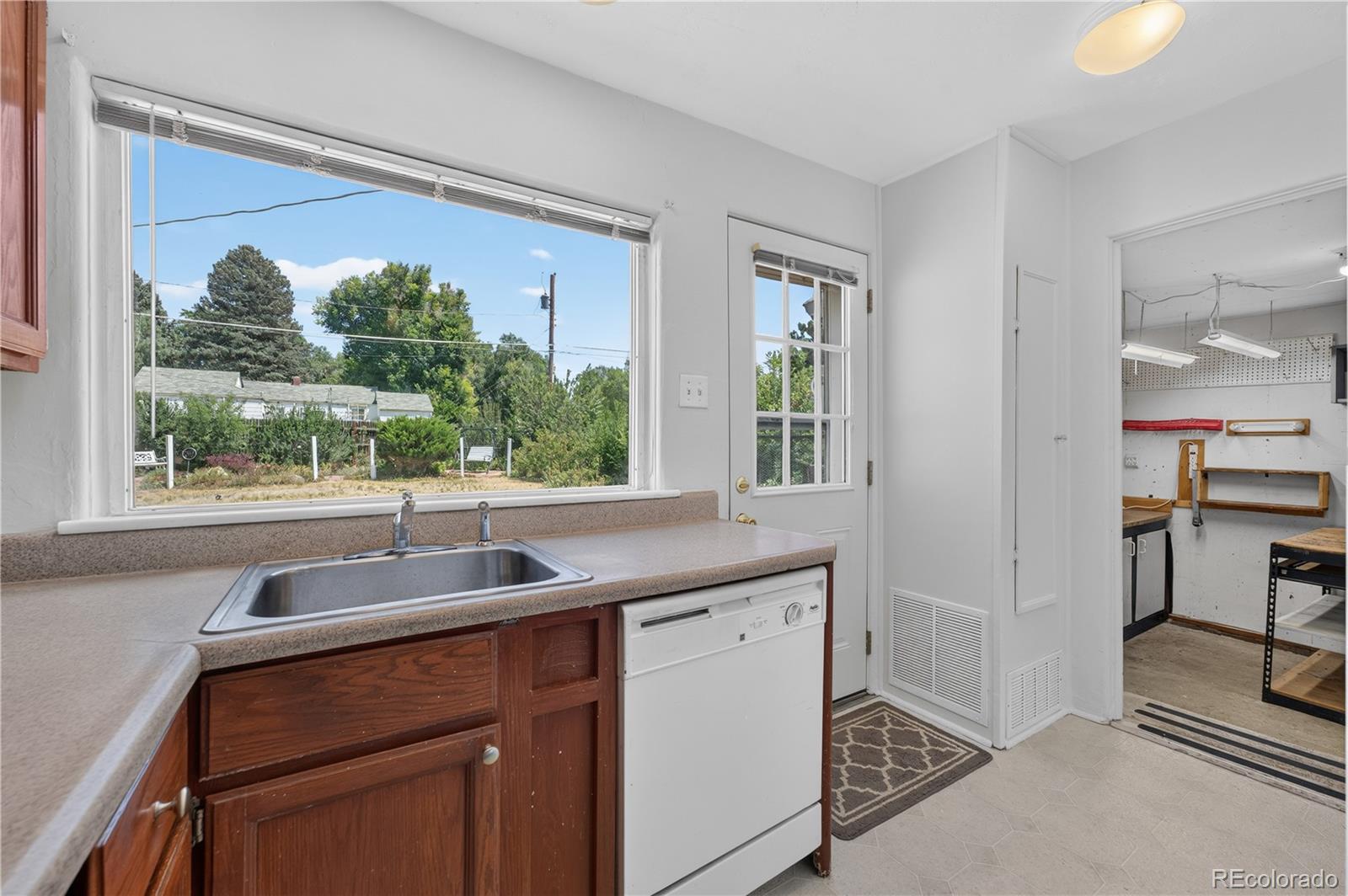 MLS Image #8 for 4396 s huron street,englewood, Colorado