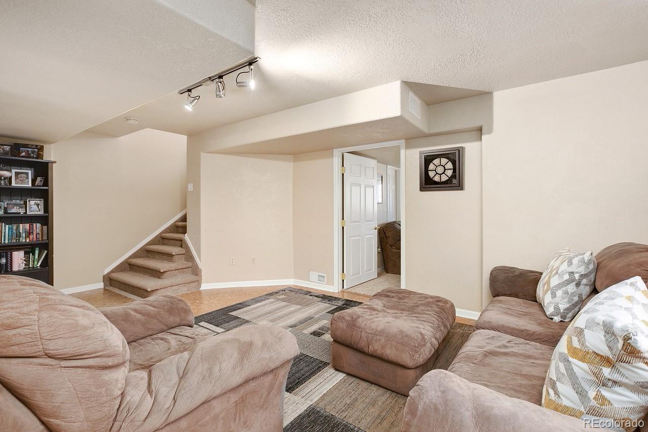 MLS Image #27 for 7592  triangle drive,fort collins, Colorado