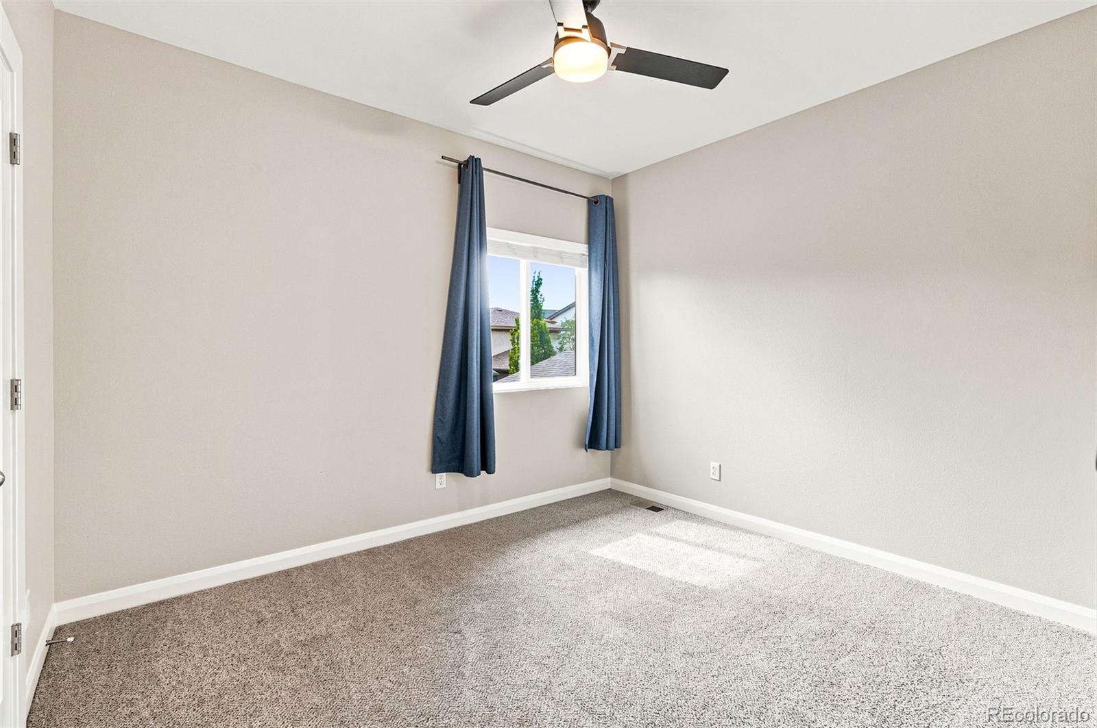 MLS Image #36 for 6715  raritan drive,denver, Colorado