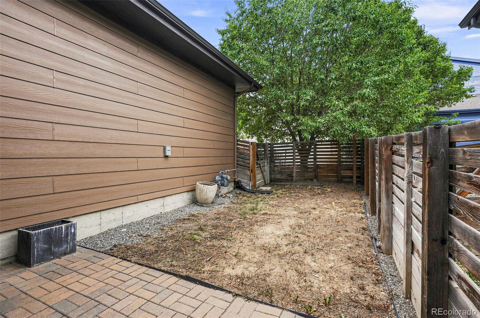 MLS Image #48 for 6715  raritan drive,denver, Colorado