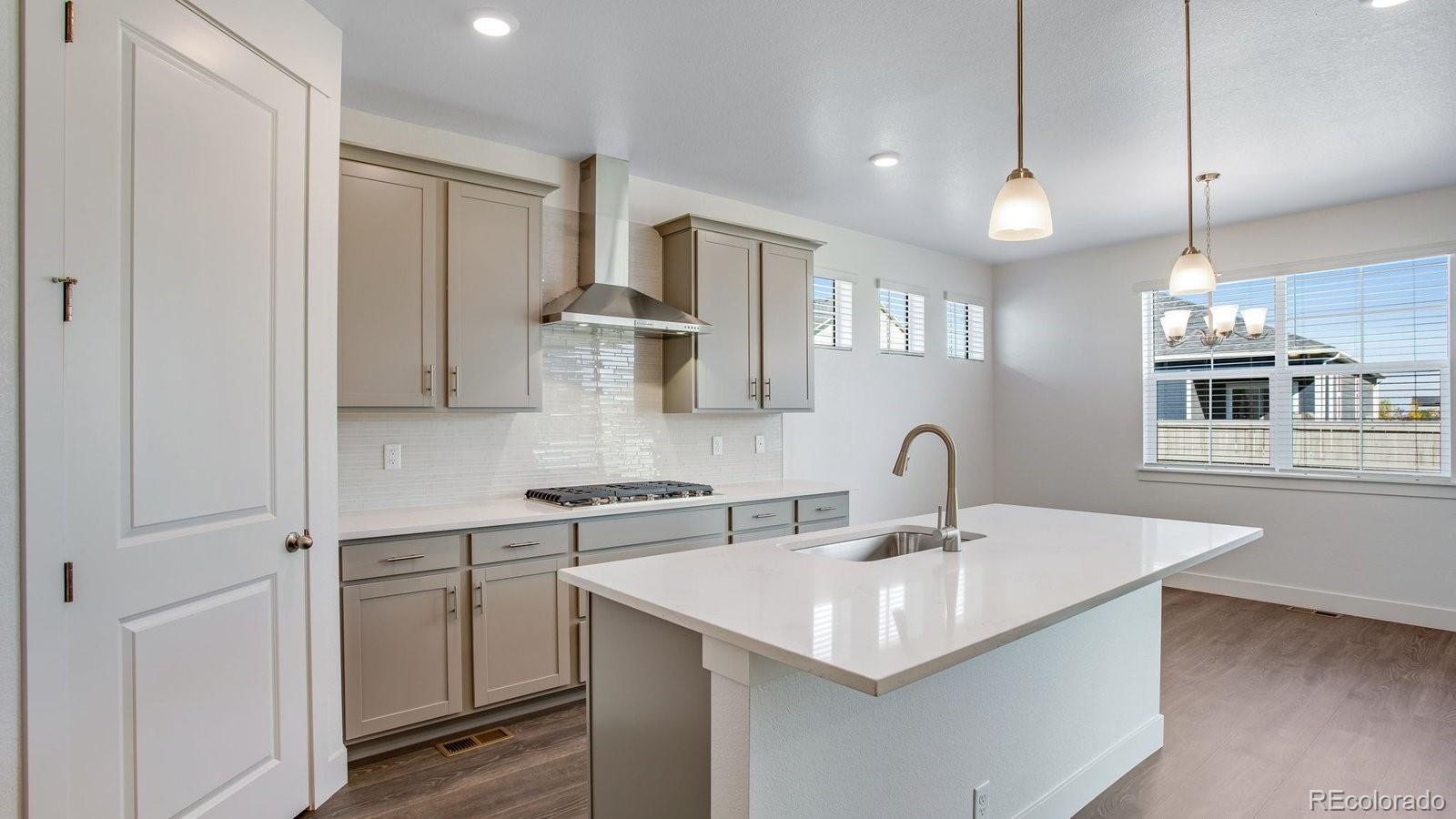MLS Image #2 for 1482  westport avenue,berthoud, Colorado