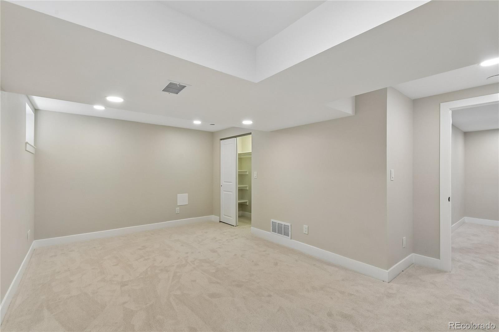 MLS Image #18 for 4505 s yosemite street,denver, Colorado