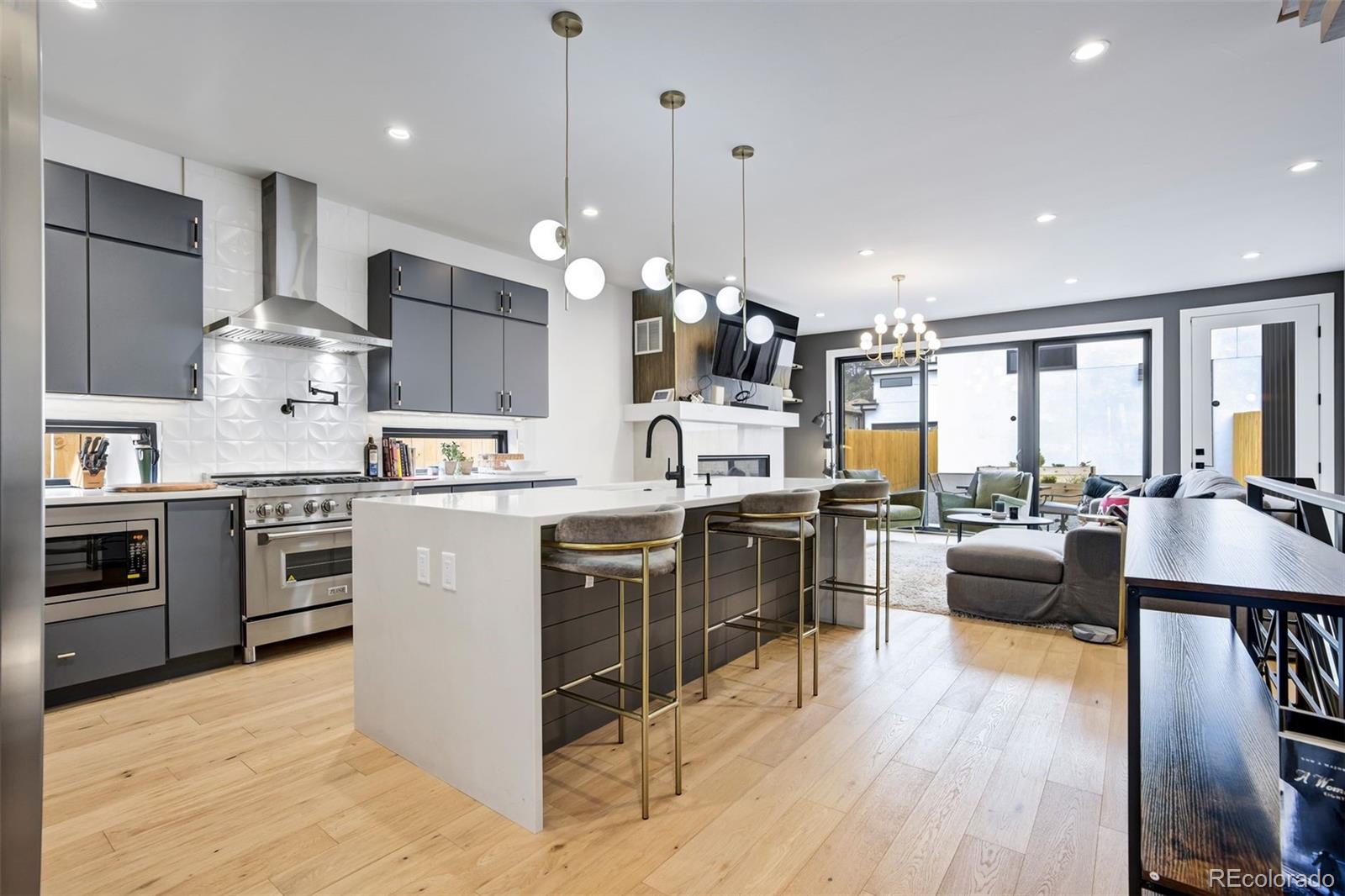 MLS Image #11 for 2526 s lincoln street ,denver, Colorado