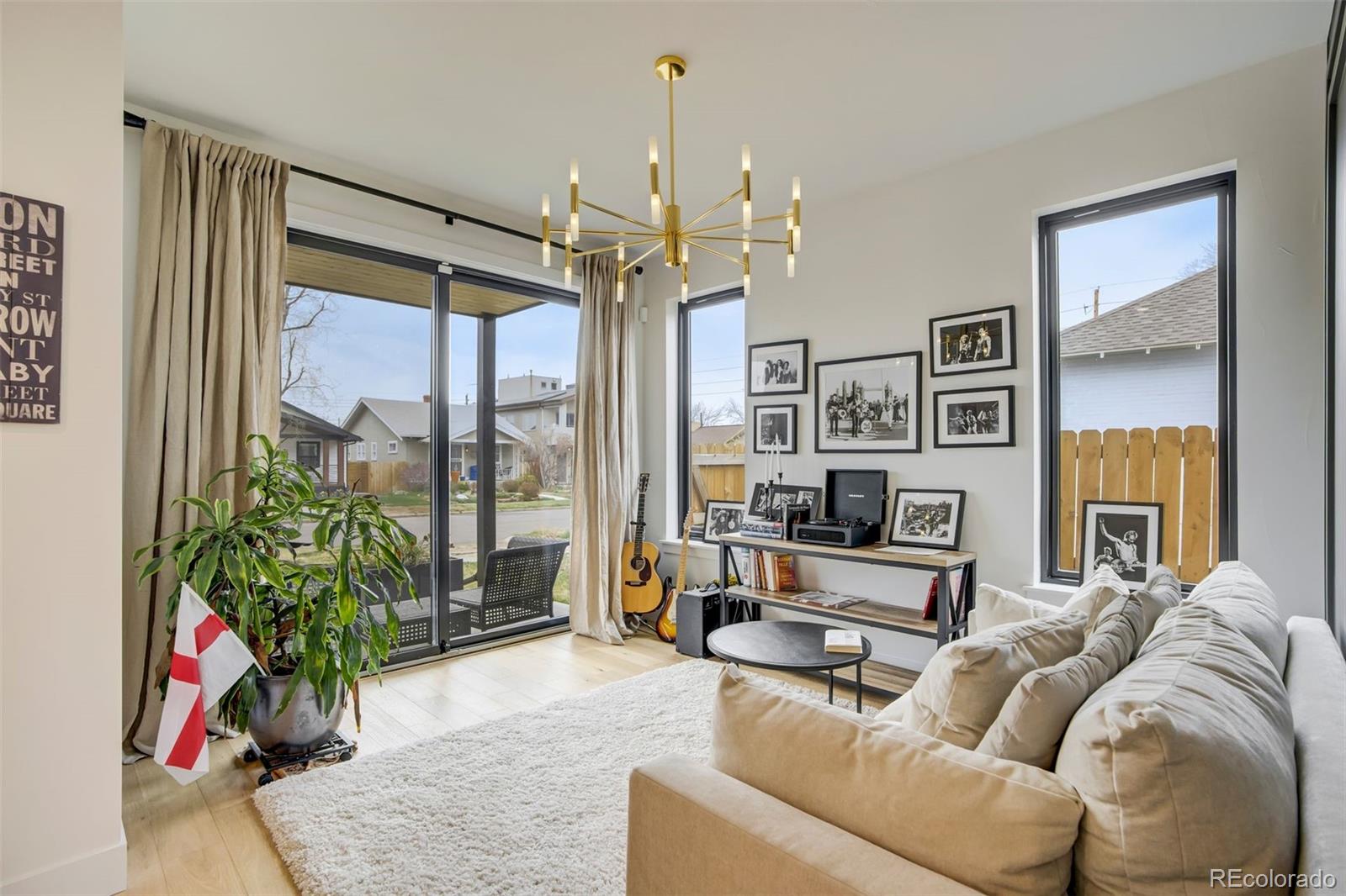 MLS Image #2 for 2526 s lincoln street ,denver, Colorado