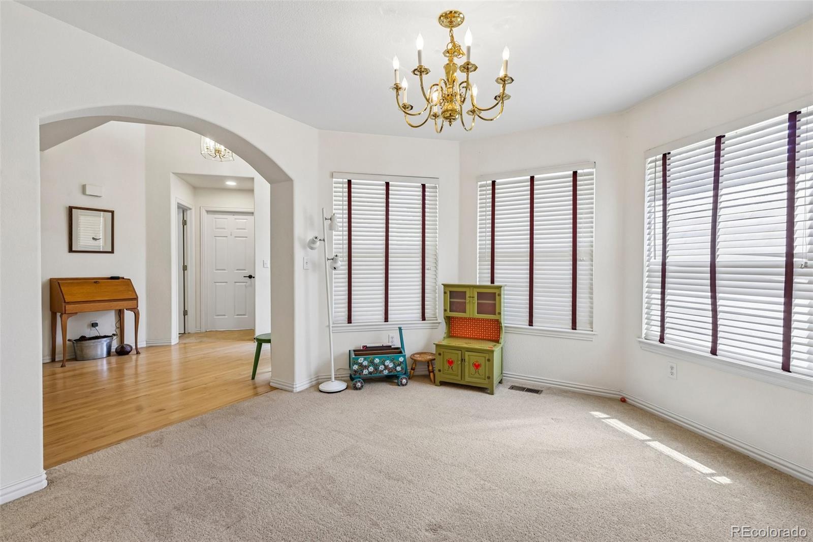 MLS Image #15 for 1011 s valentia street,denver, Colorado