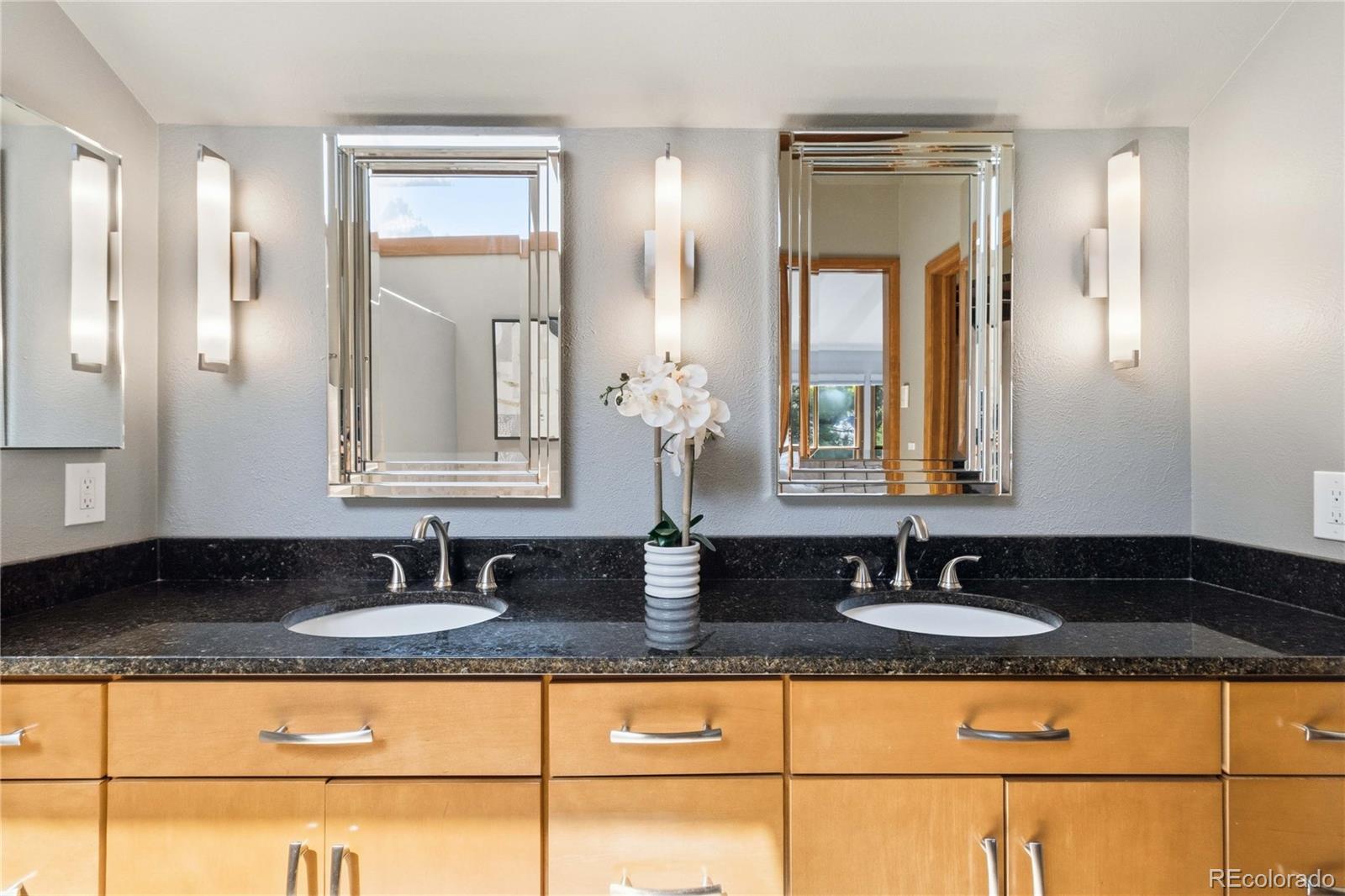 MLS Image #22 for 7807 s forest street,centennial, Colorado