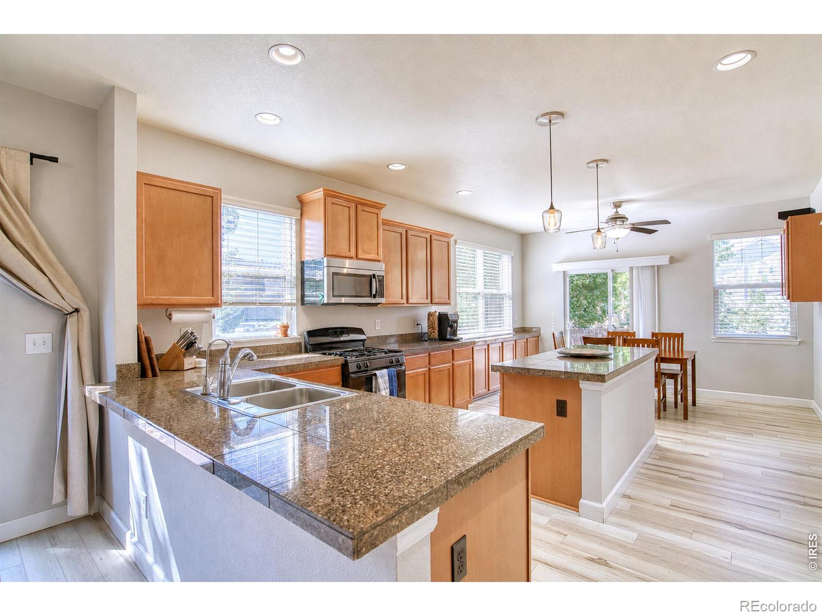 MLS Image #10 for 1667  kelmsley court,windsor, Colorado