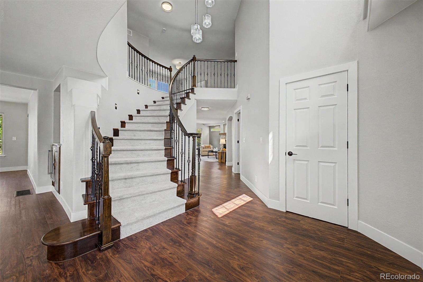 MLS Image #1 for 9125  ironwood way,littleton, Colorado