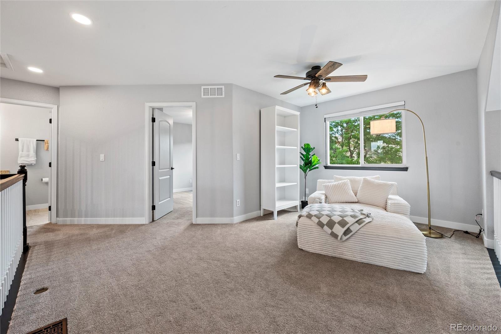 MLS Image #15 for 5064  durham court,denver, Colorado