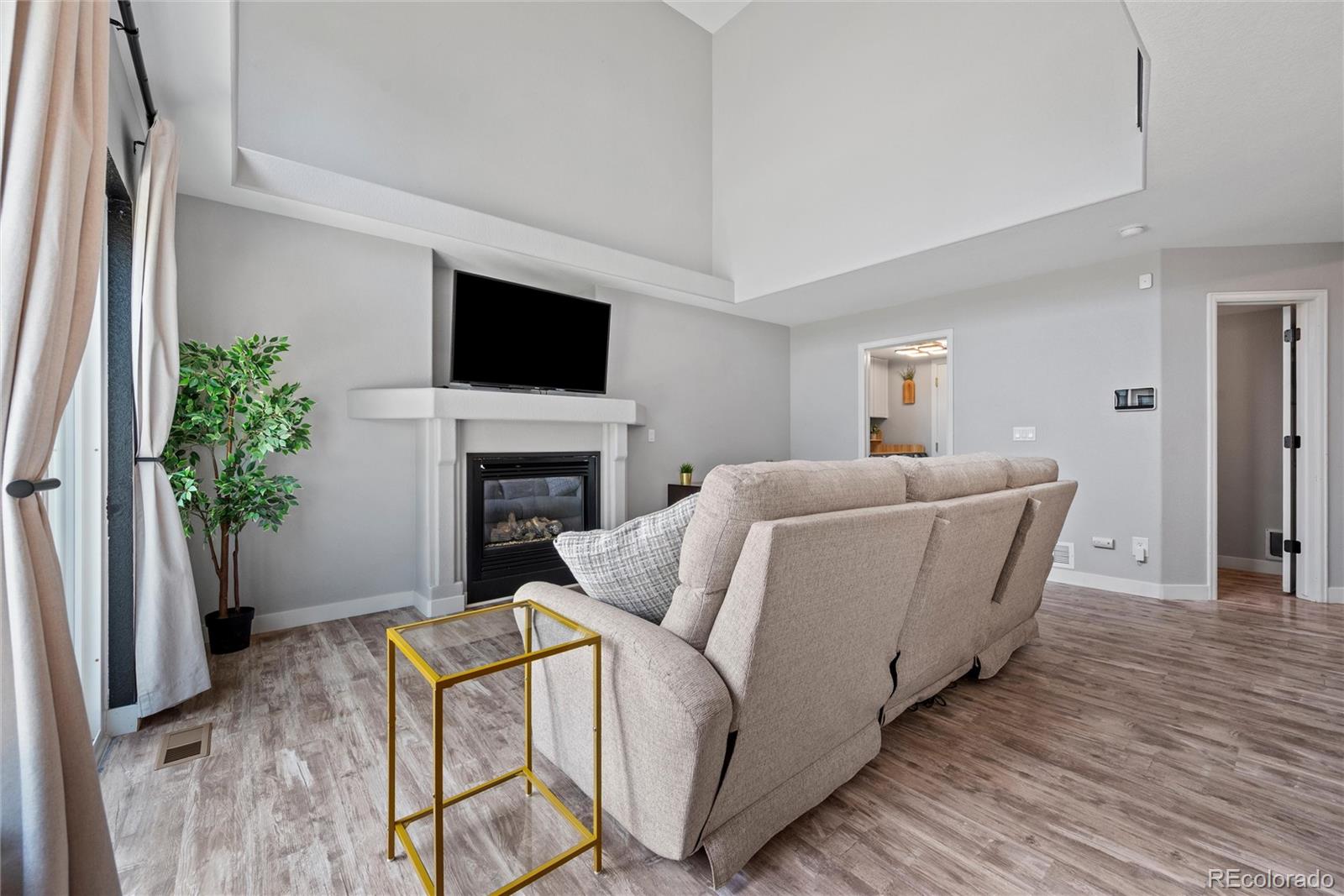 MLS Image #8 for 5064  durham court,denver, Colorado