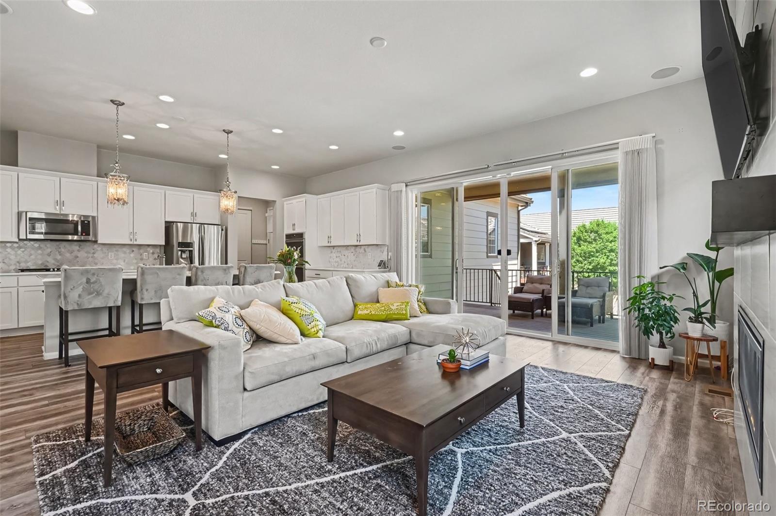 MLS Image #10 for 6421  village lane,centennial, Colorado