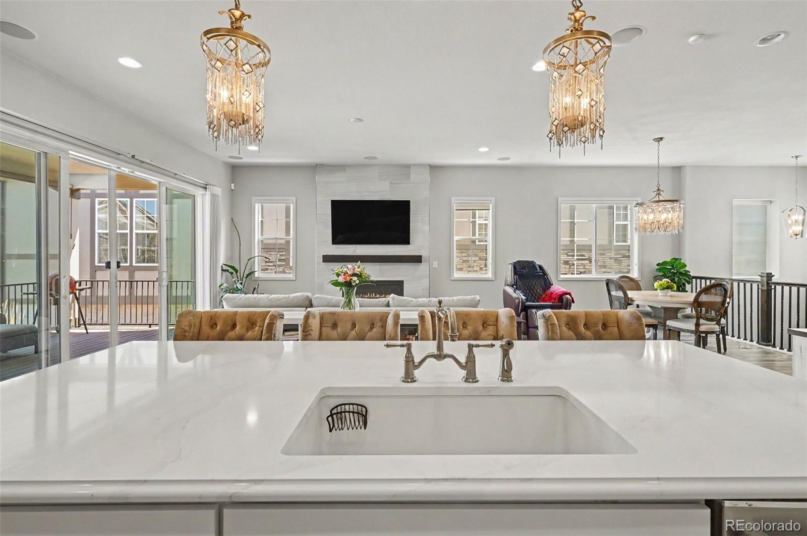 MLS Image #12 for 6421  village lane,centennial, Colorado