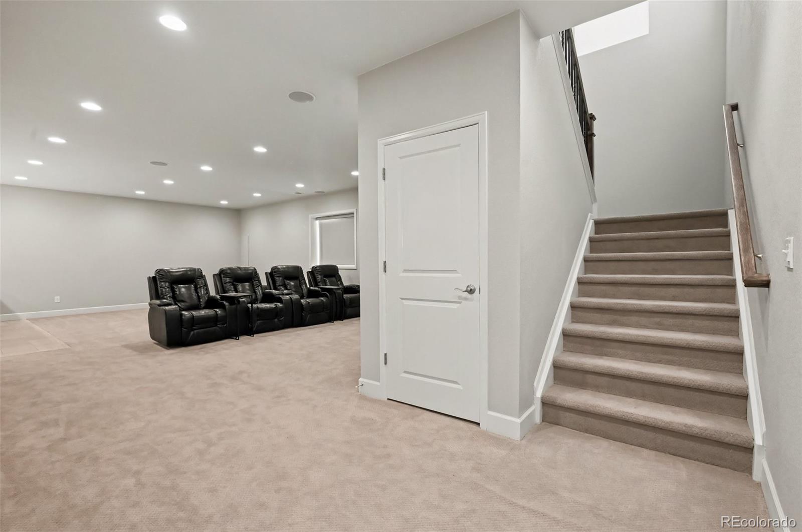MLS Image #16 for 6421  village lane,centennial, Colorado