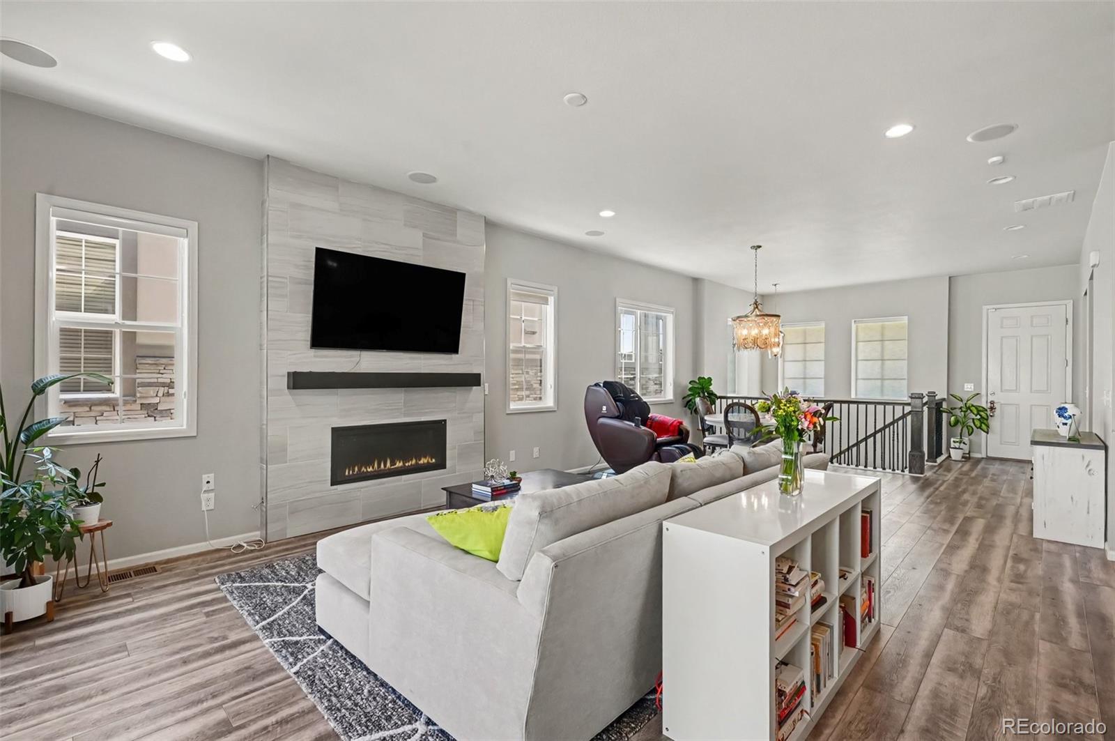 MLS Image #26 for 6421  village lane,centennial, Colorado