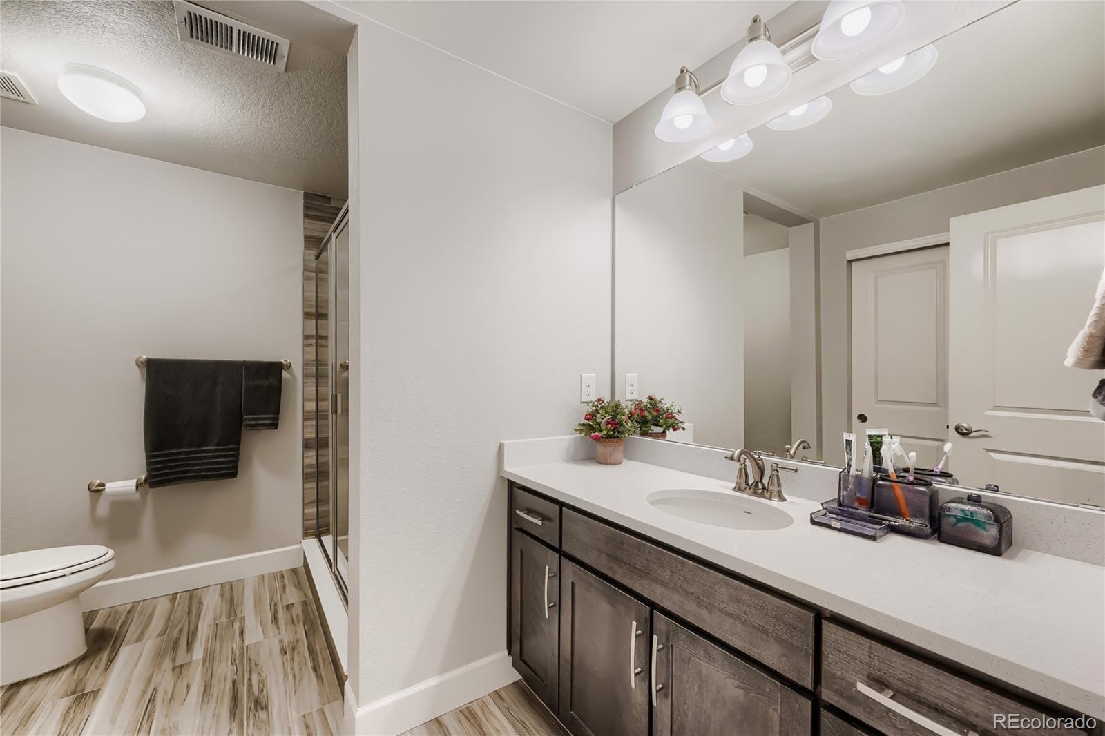 MLS Image #41 for 6421  village lane,centennial, Colorado