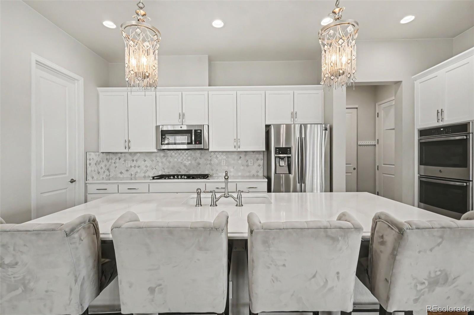 MLS Image #9 for 6421  village lane,centennial, Colorado