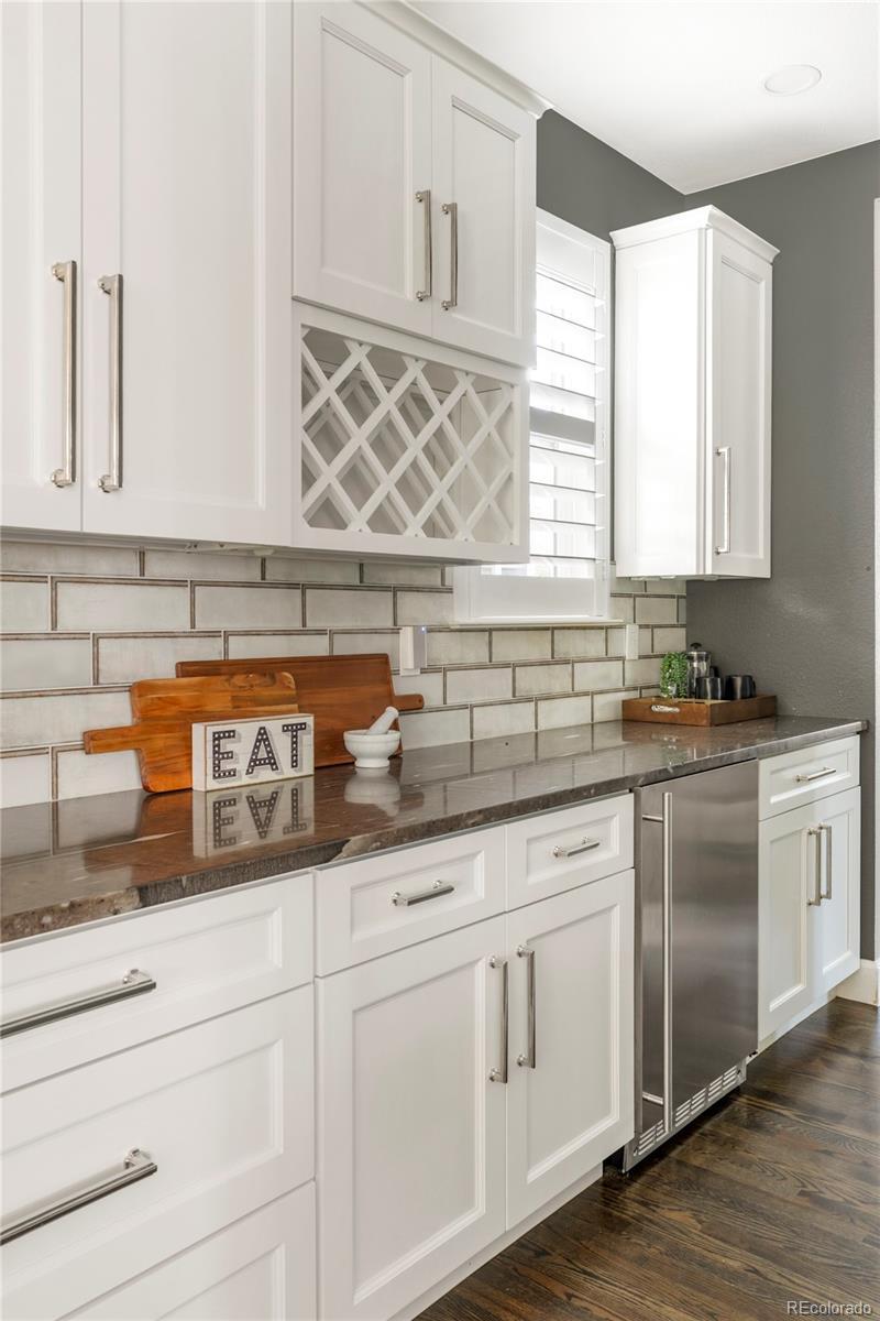 MLS Image #15 for 10086 e 31st avenue,denver, Colorado