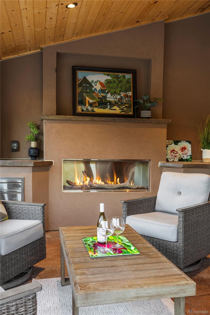 MLS Image #21 for 10086 e 31st avenue,denver, Colorado
