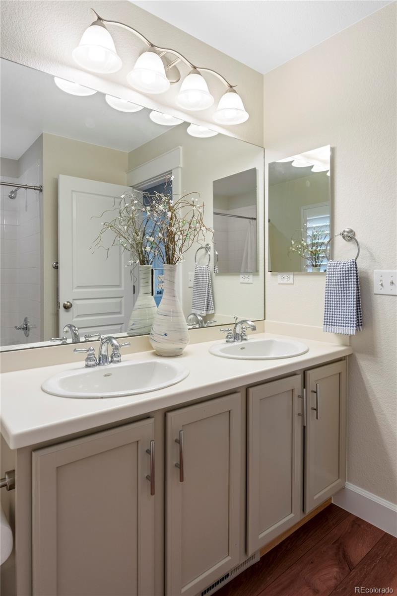 MLS Image #29 for 10086 e 31st avenue,denver, Colorado