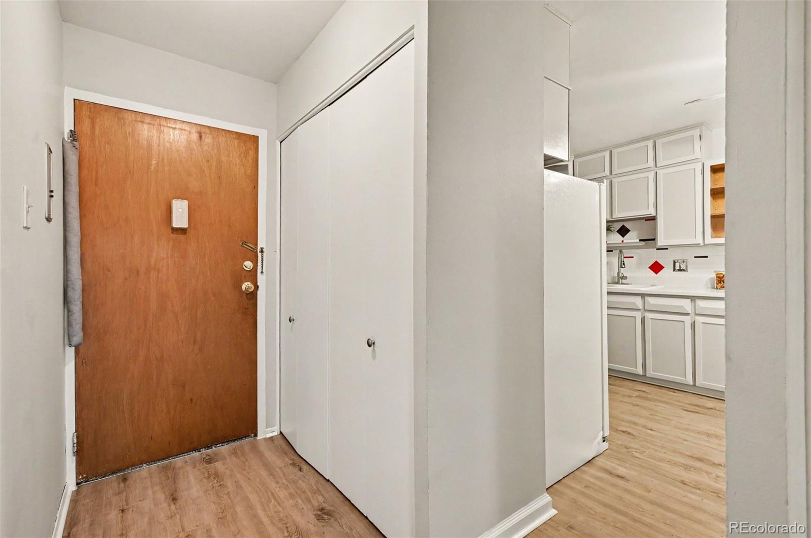 MLS Image #3 for 615 s alton way 7d,denver, Colorado