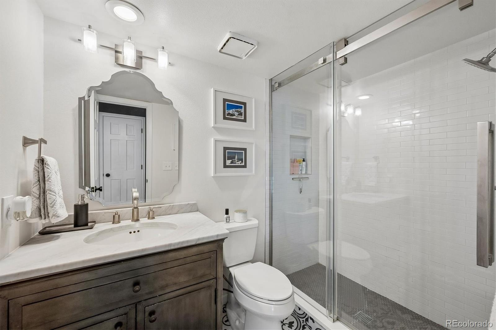 MLS Image #11 for 7552 s emerson circle,littleton, Colorado