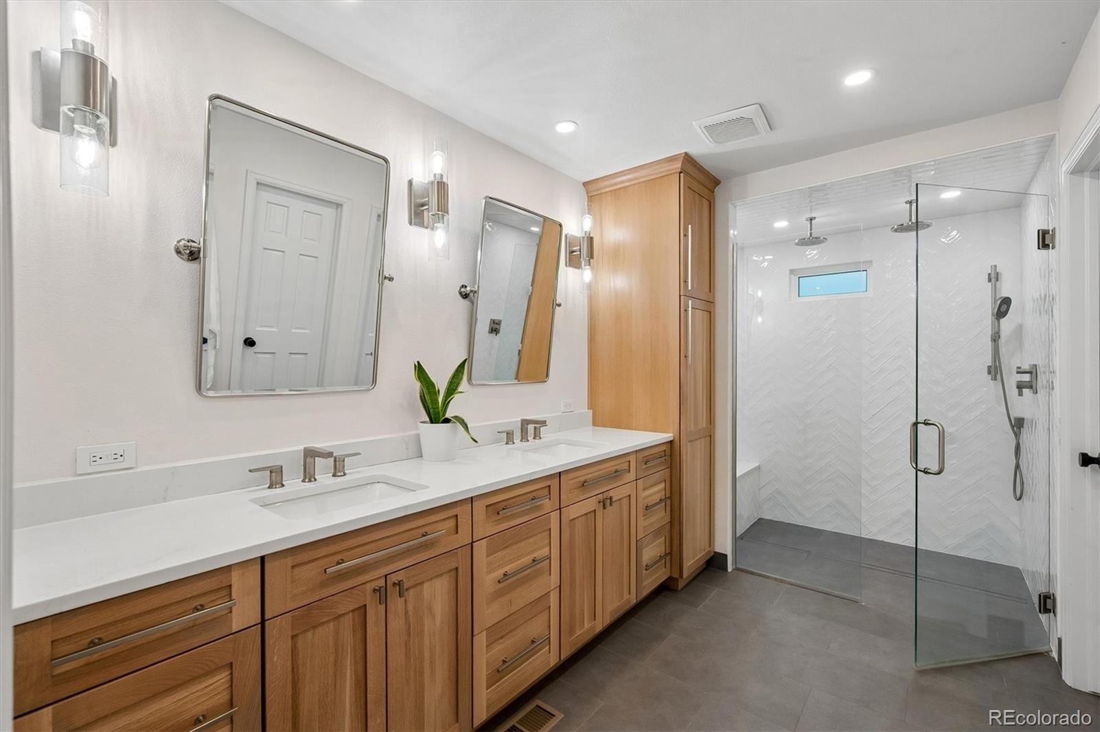 MLS Image #13 for 7552 s emerson circle,littleton, Colorado