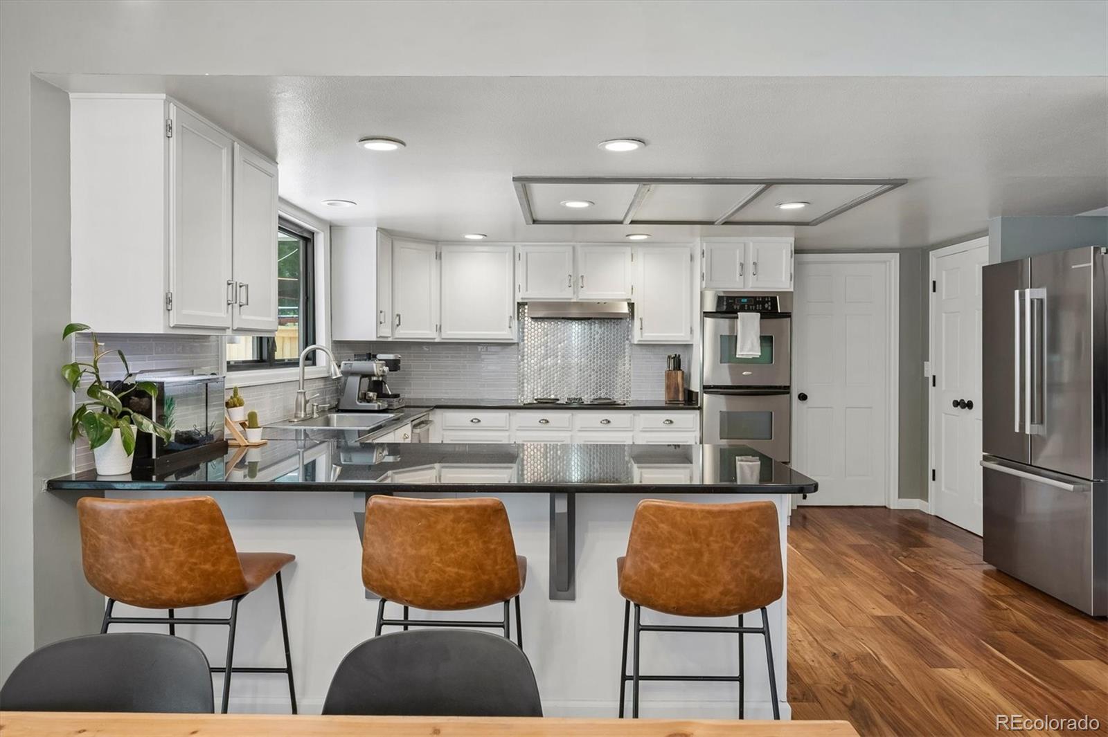 MLS Image #5 for 7552 s emerson circle,littleton, Colorado