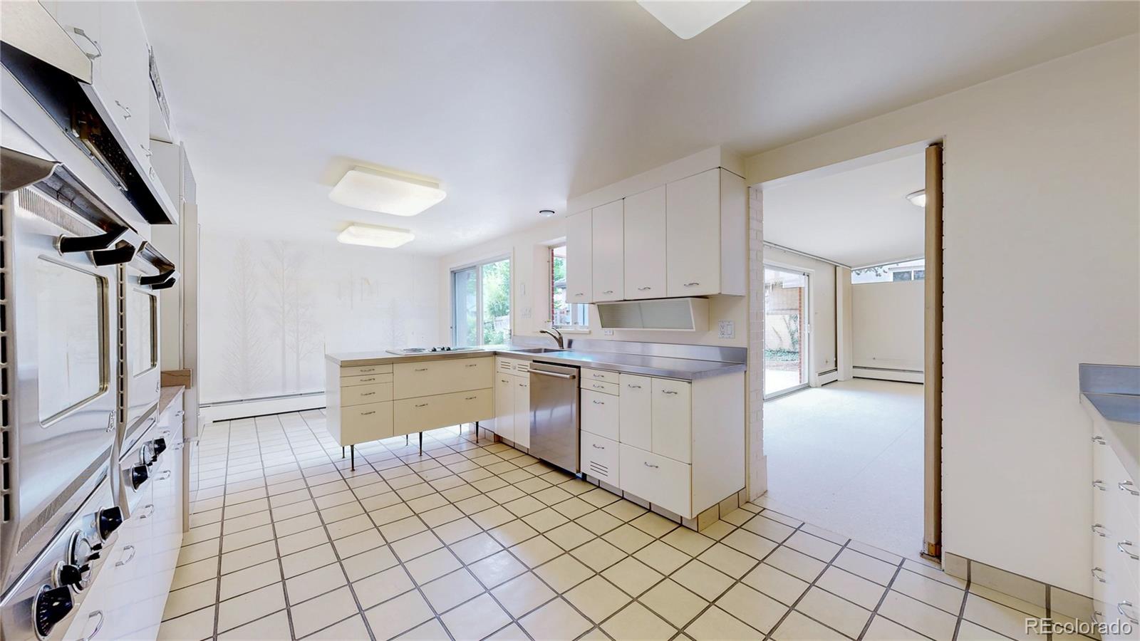 MLS Image #12 for 340  clermont st pkwy,denver, Colorado