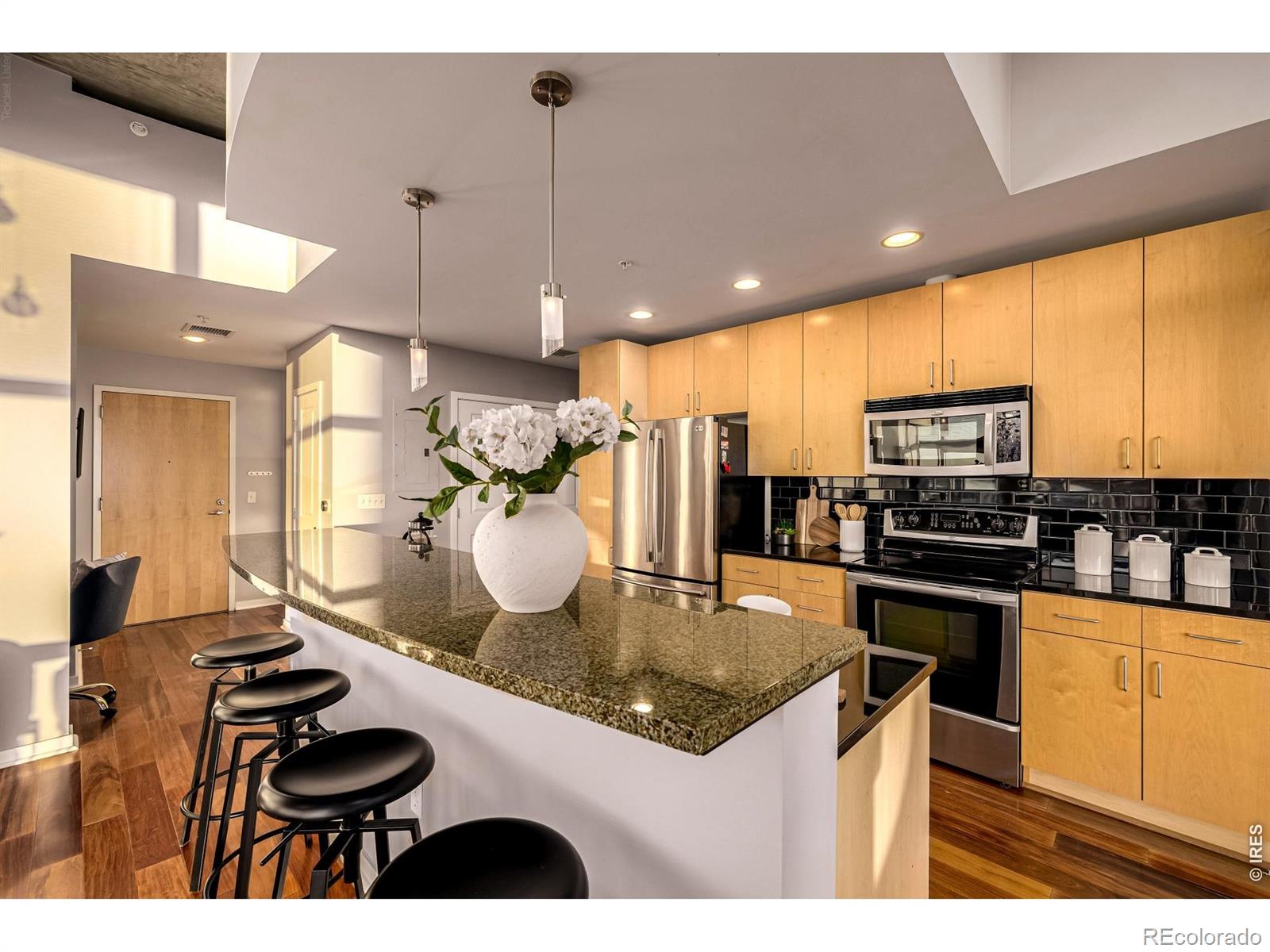 MLS Image #17 for 1700  bassett street,denver, Colorado