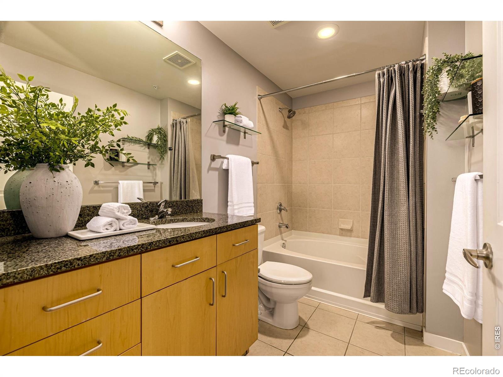 MLS Image #27 for 1700  bassett street,denver, Colorado