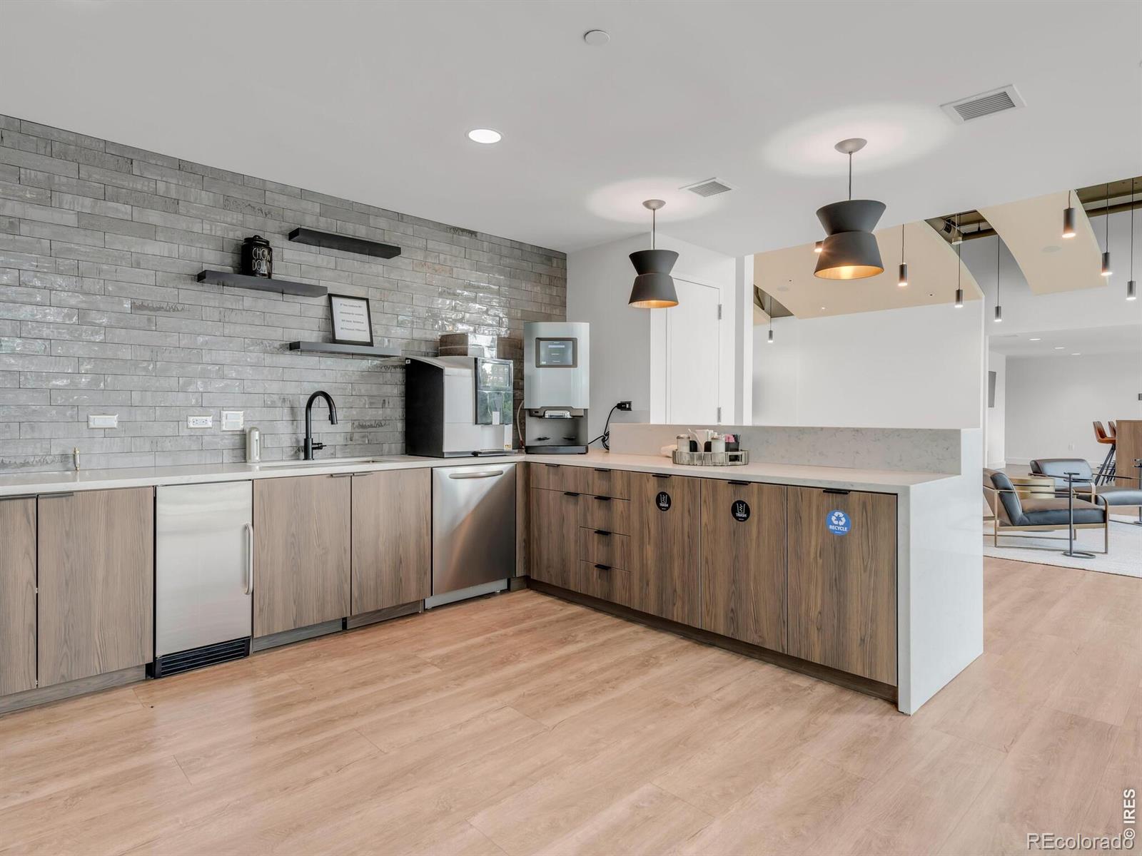 MLS Image #42 for 1700  bassett street,denver, Colorado