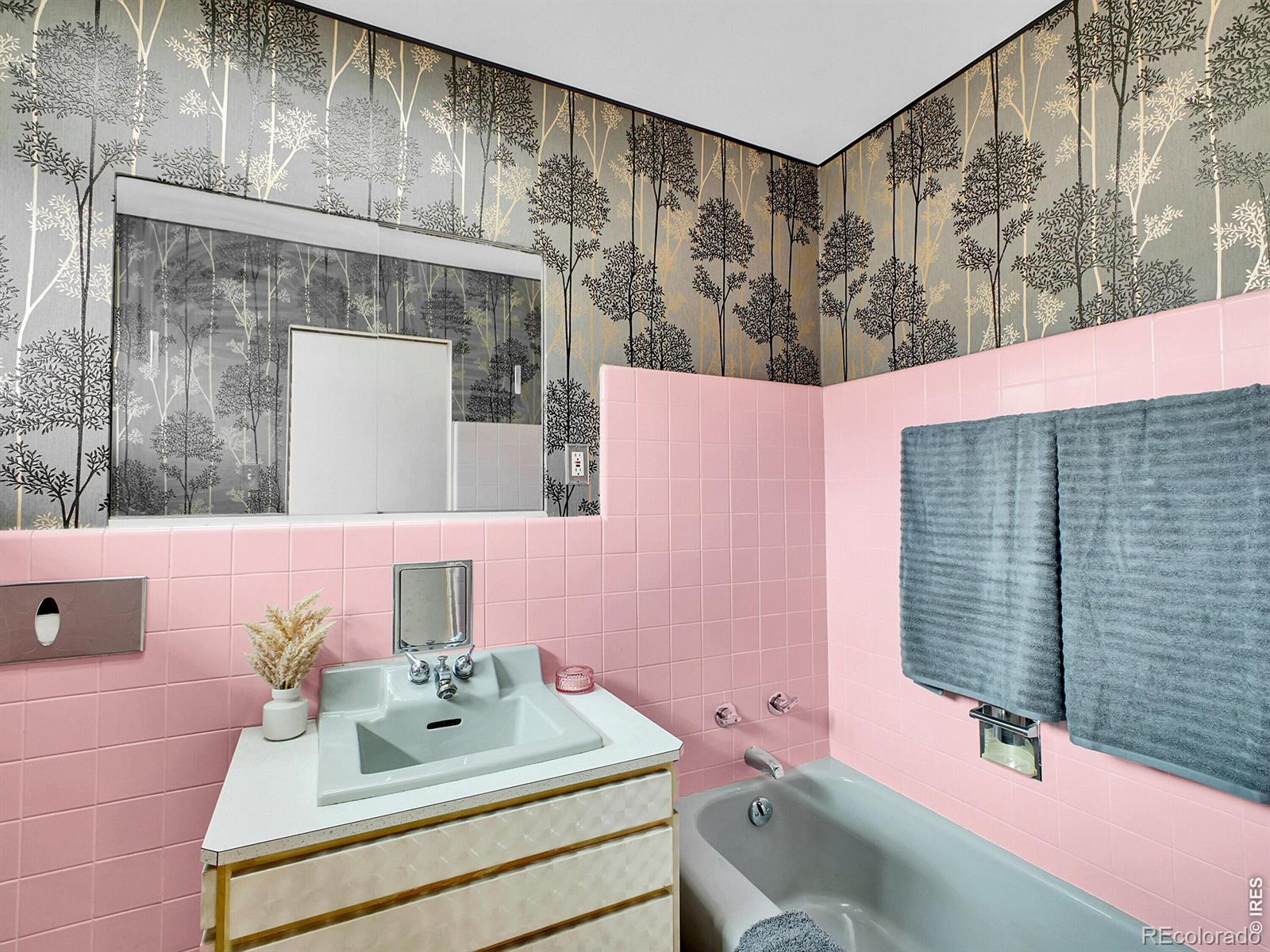 MLS Image #17 for 4677 e hampden avenue,denver, Colorado