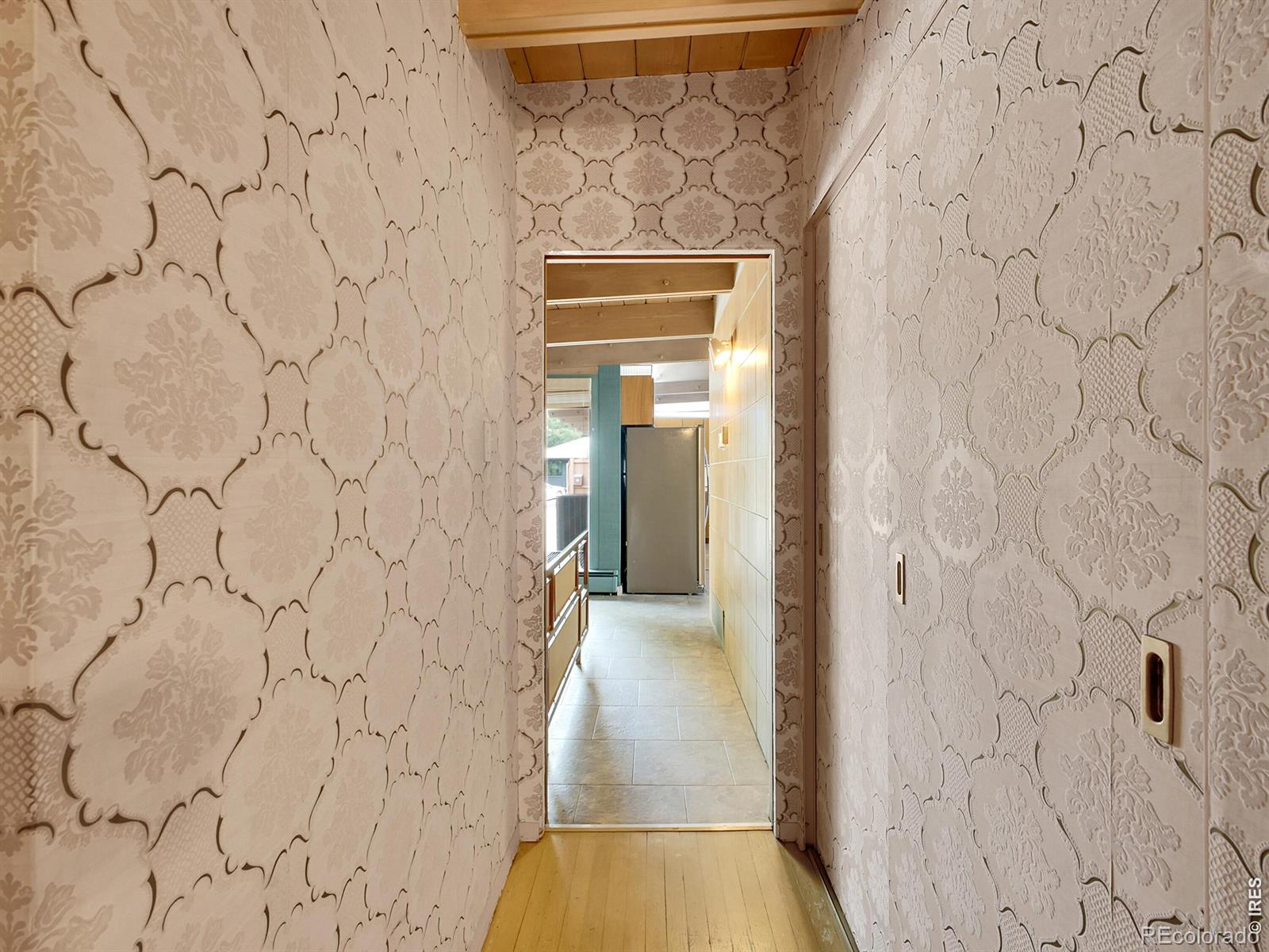 MLS Image #30 for 4677 e hampden avenue,denver, Colorado