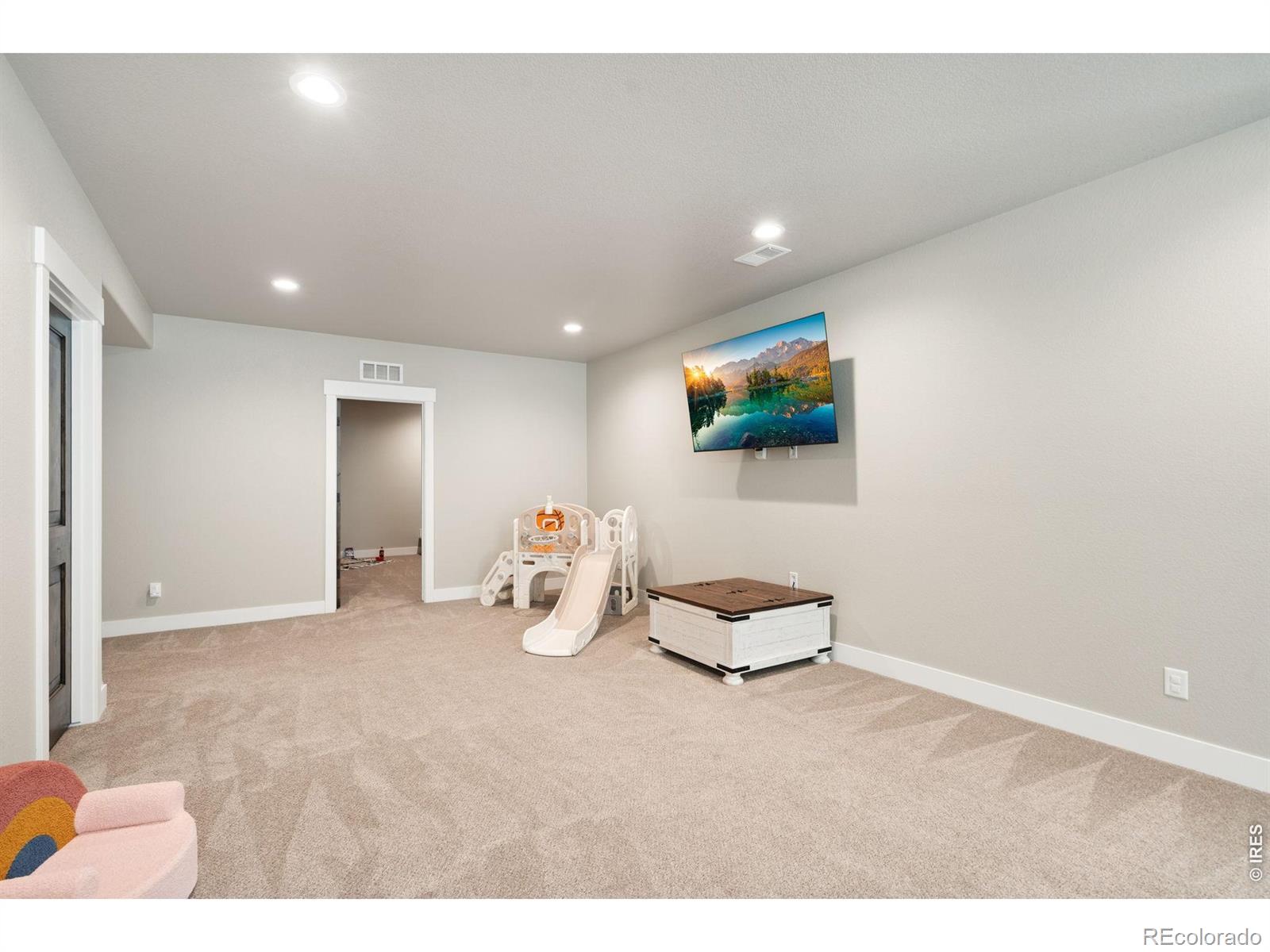 MLS Image #33 for 6309  winding trail way,loveland, Colorado