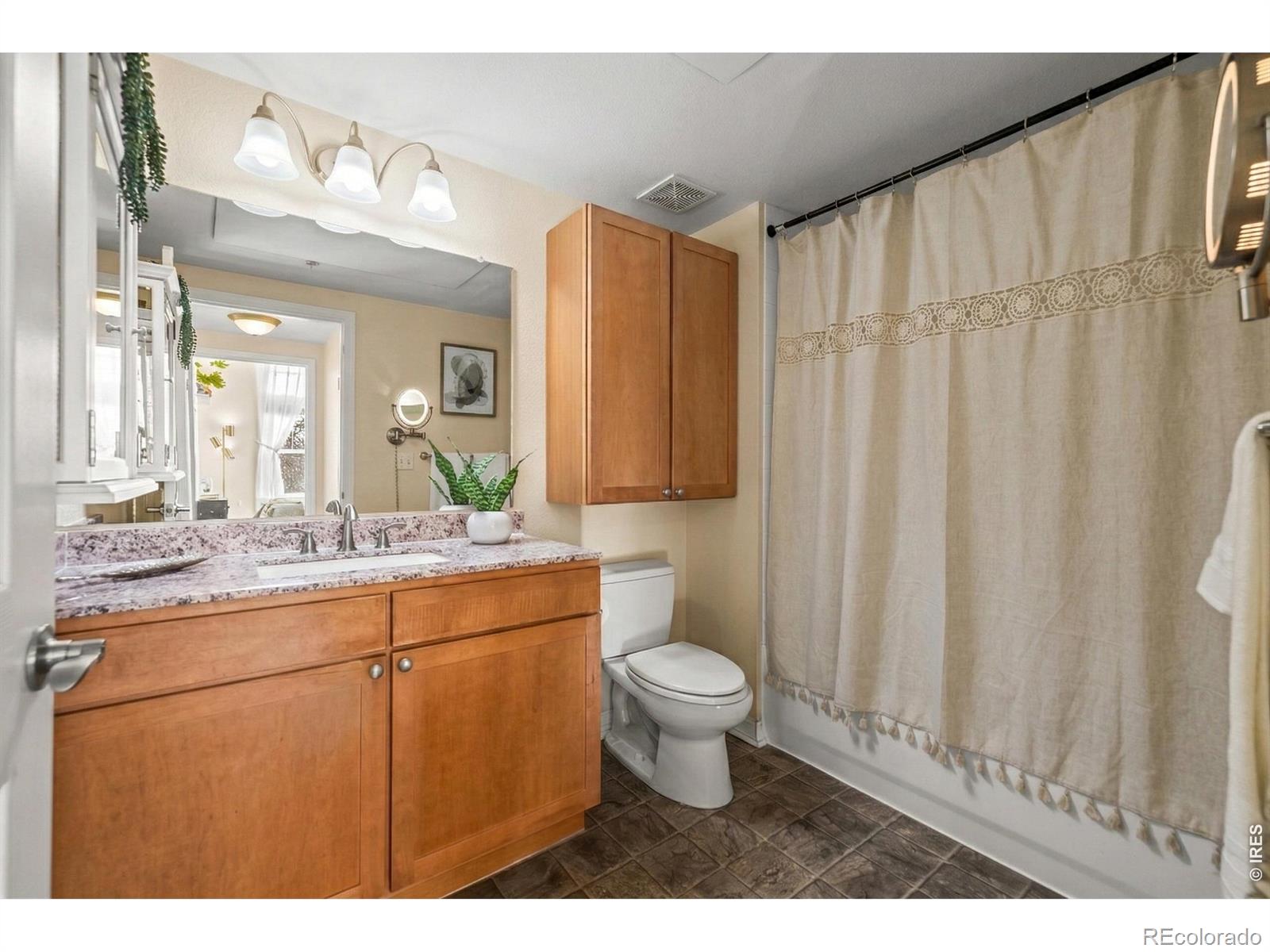MLS Image #13 for 1623  saint paul street,denver, Colorado