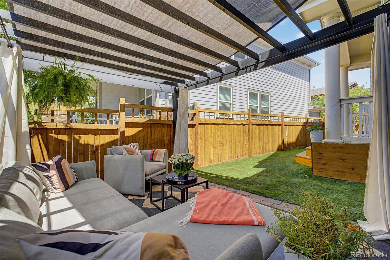 MLS Image #14 for 3164  geneva court,denver, Colorado
