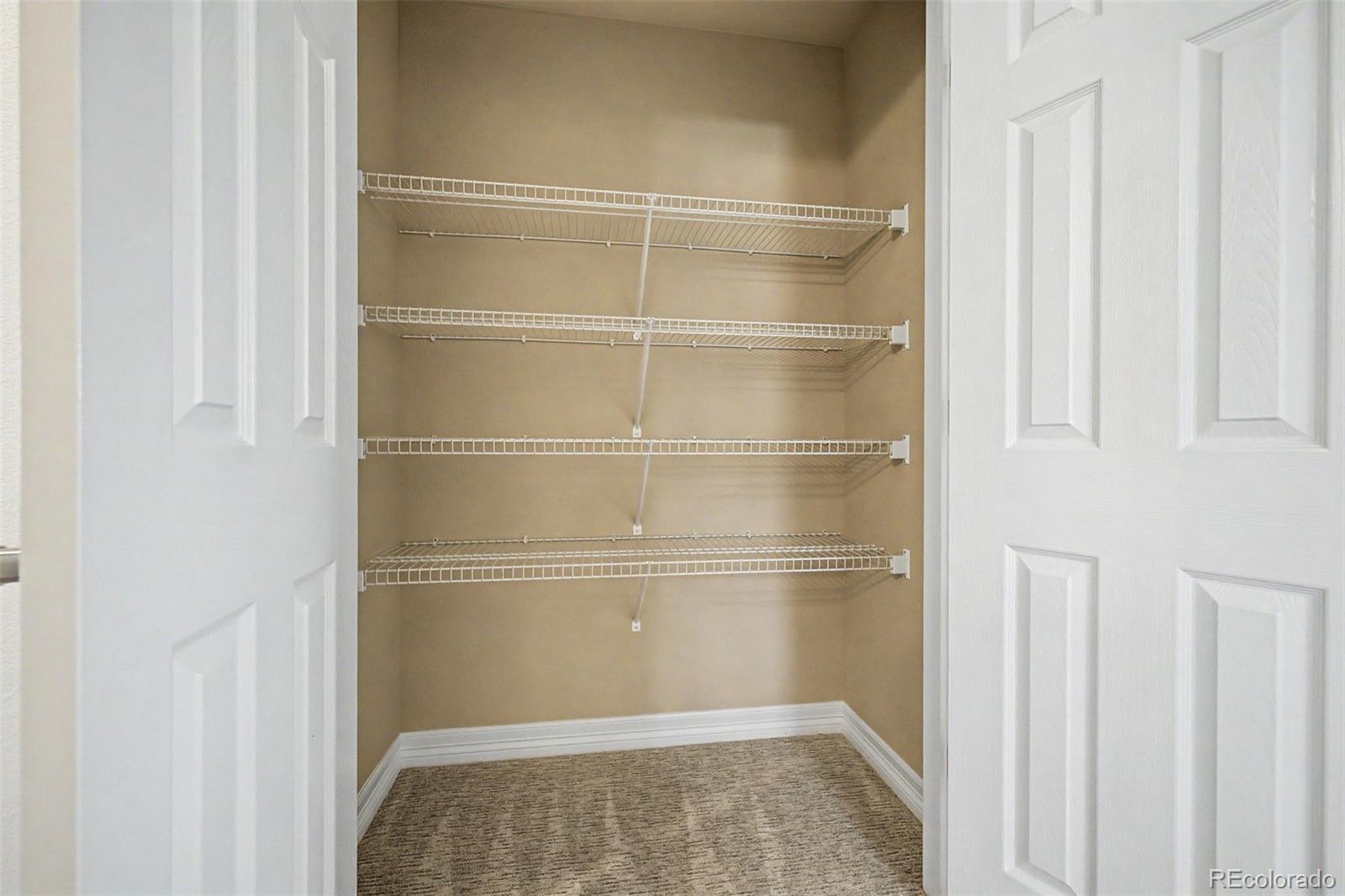MLS Image #42 for 3164  geneva court,denver, Colorado