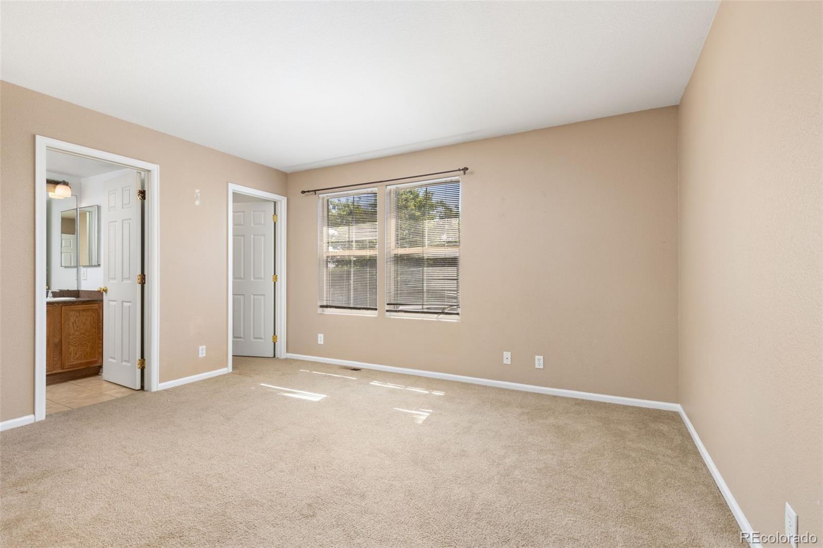 MLS Image #10 for 9323  welby road,denver, Colorado
