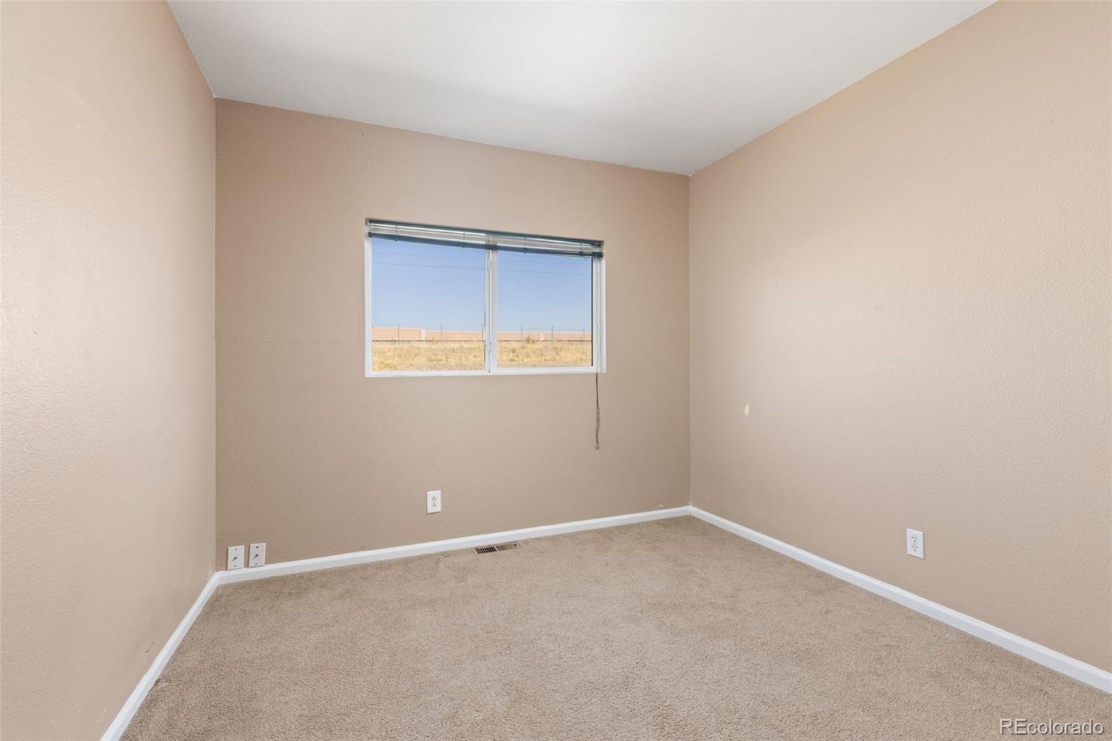 MLS Image #13 for 9323  welby road,denver, Colorado