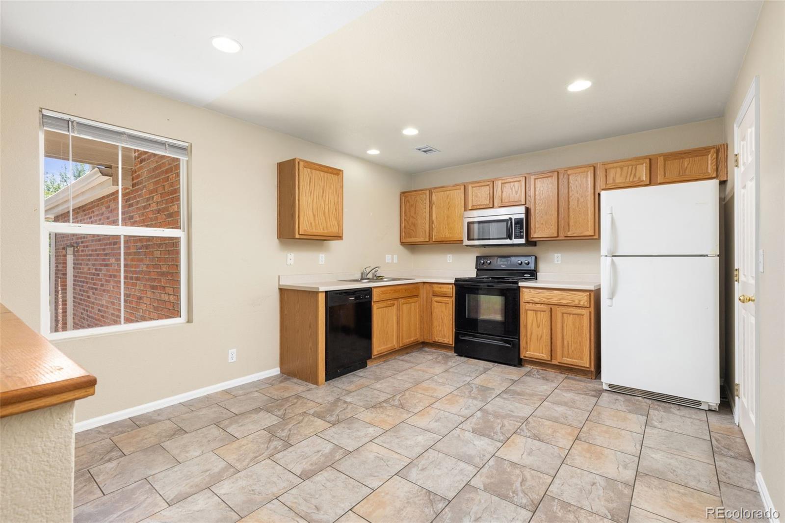 MLS Image #5 for 9323  welby road,denver, Colorado