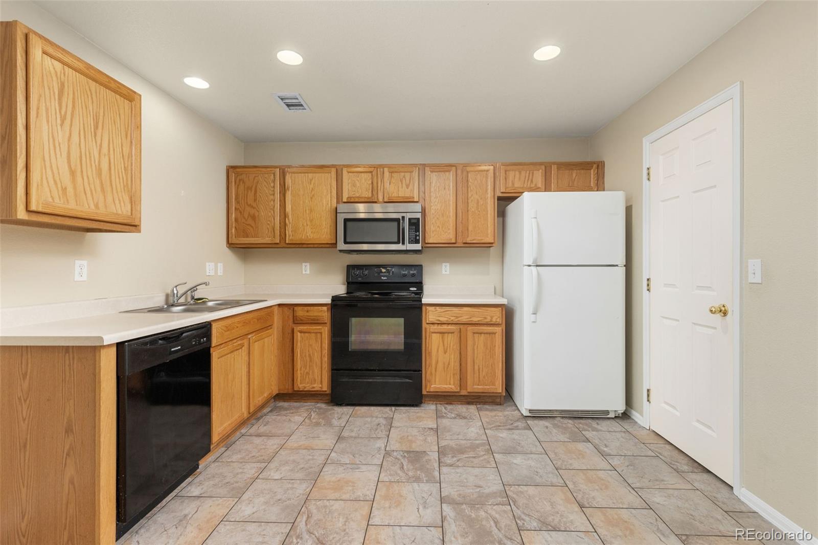 MLS Image #6 for 9323  welby road,denver, Colorado