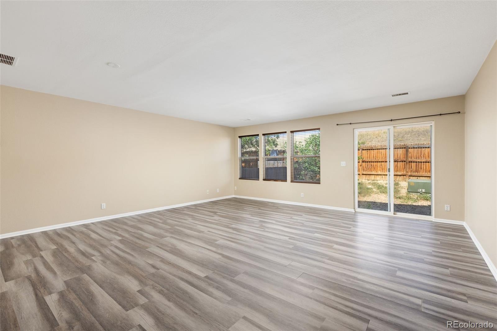 MLS Image #7 for 9323  welby road,denver, Colorado
