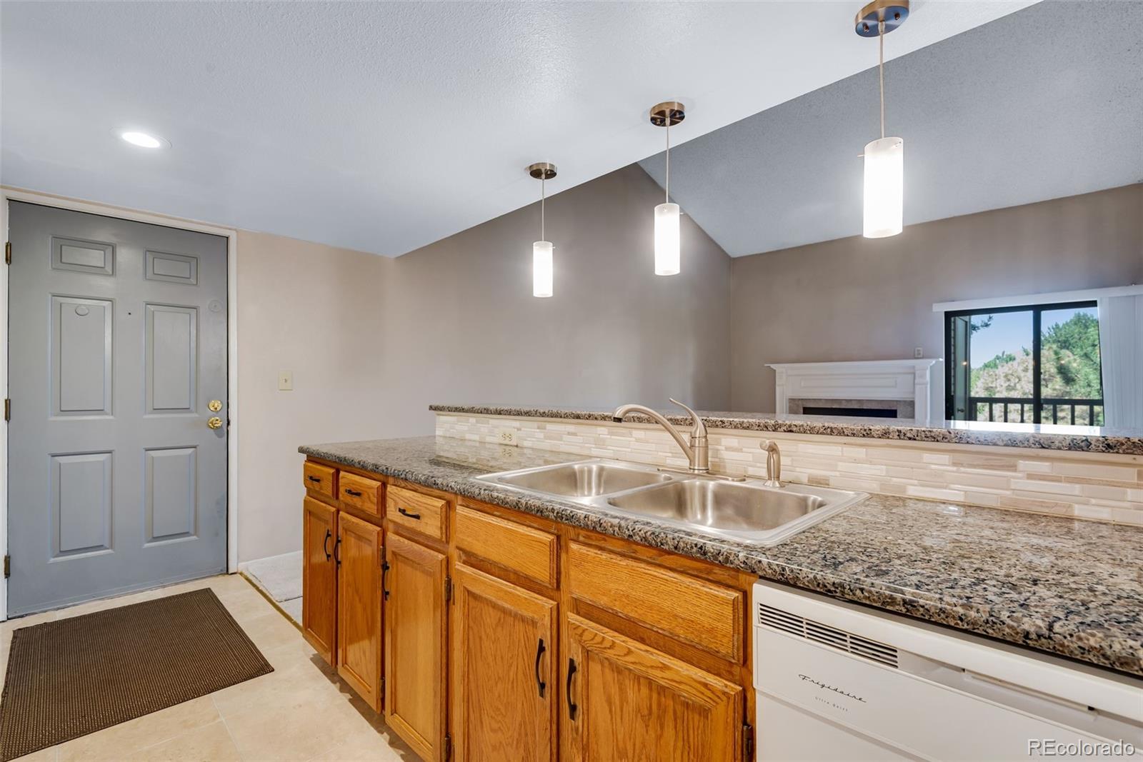 MLS Image #4 for 9690  brentwood way,broomfield, Colorado