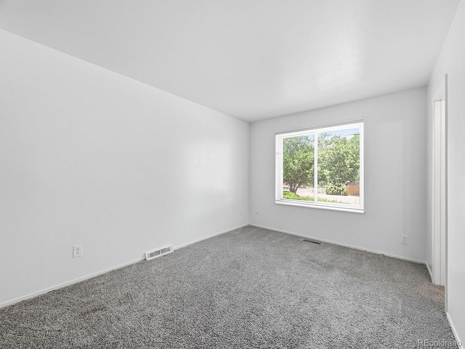 MLS Image #14 for 4538 s nucla street,aurora, Colorado