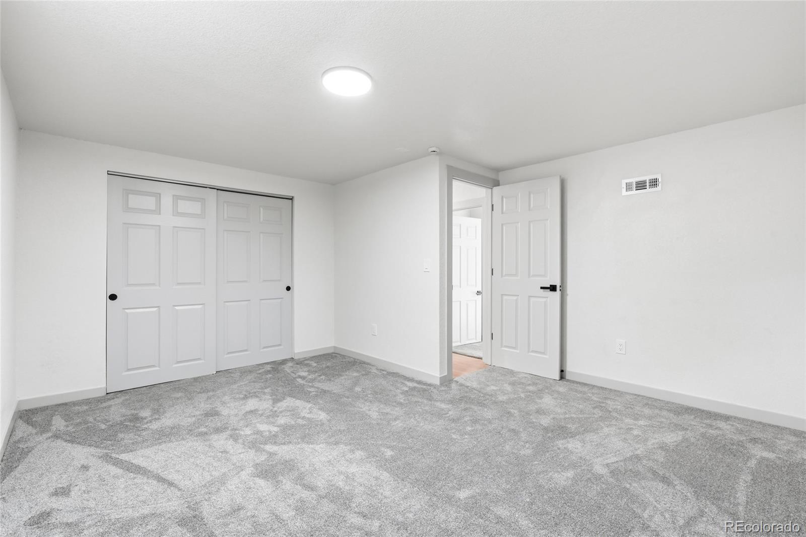MLS Image #14 for 18030 e oxford drive,aurora, Colorado