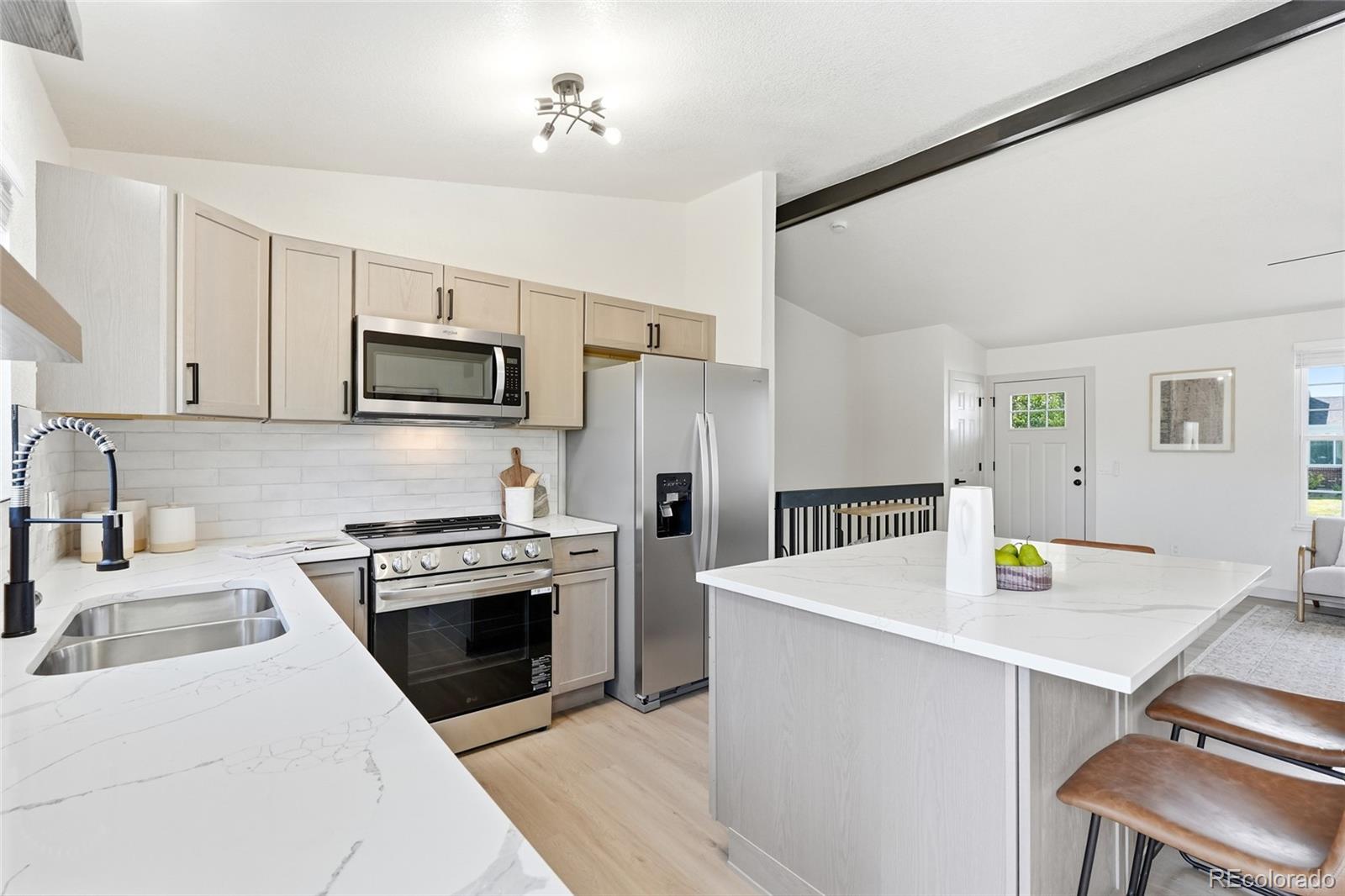 MLS Image #4 for 18030 e oxford drive,aurora, Colorado