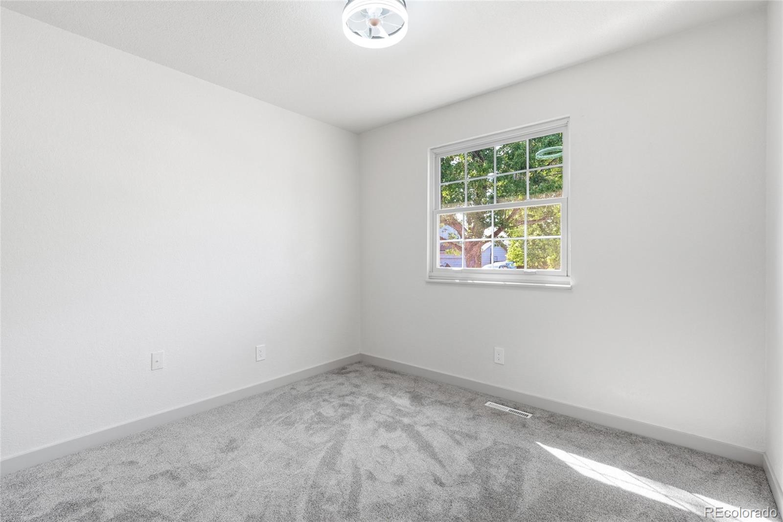 MLS Image #7 for 18030 e oxford drive,aurora, Colorado